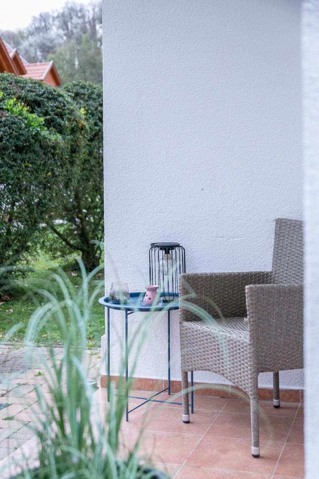 Birdie Apartman Zalacsany Exterior photo